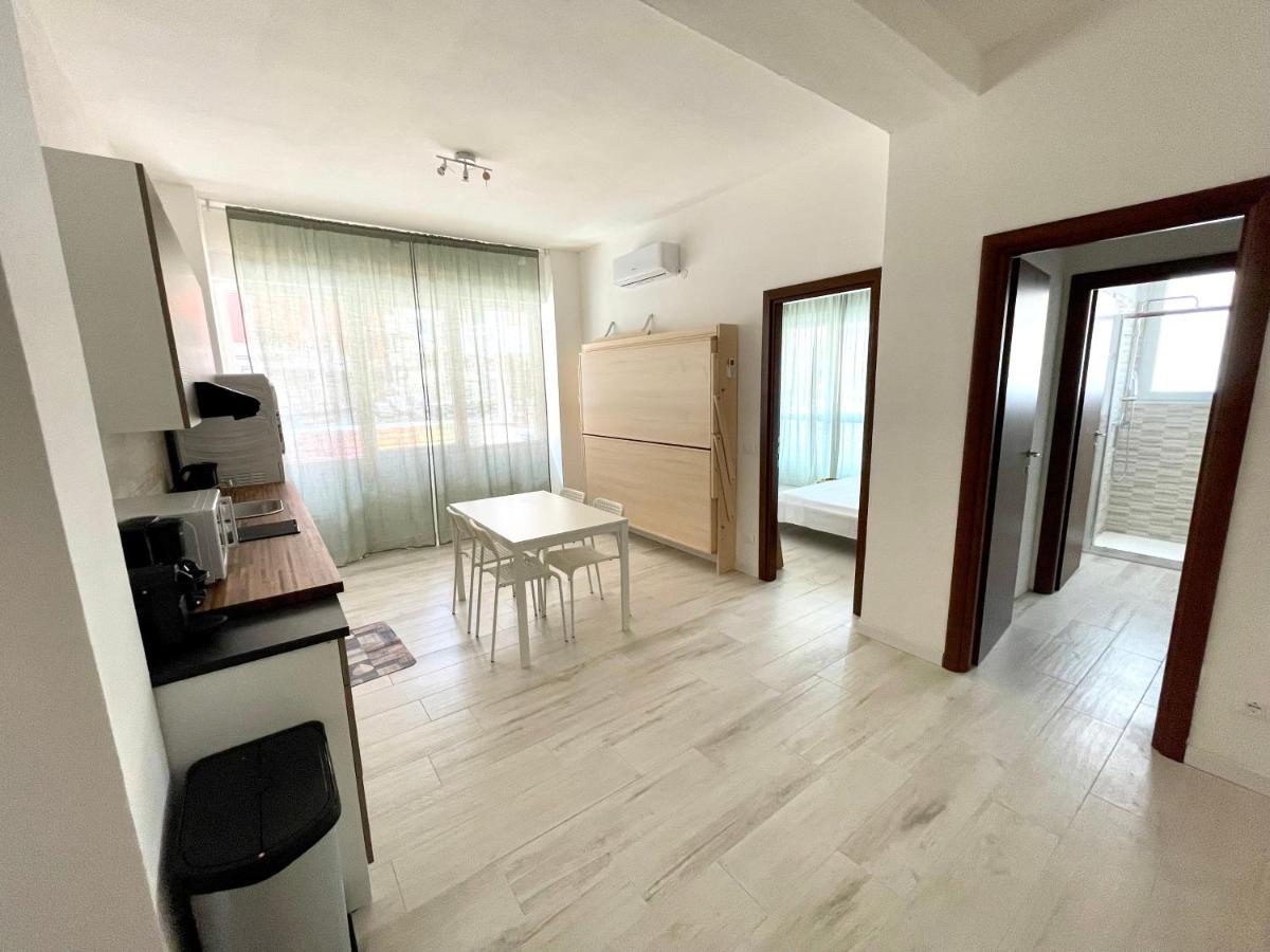 Ferienwohnung Bilocale Con Posto Auto La Chicca Del Golfo La Spezia Exterior foto